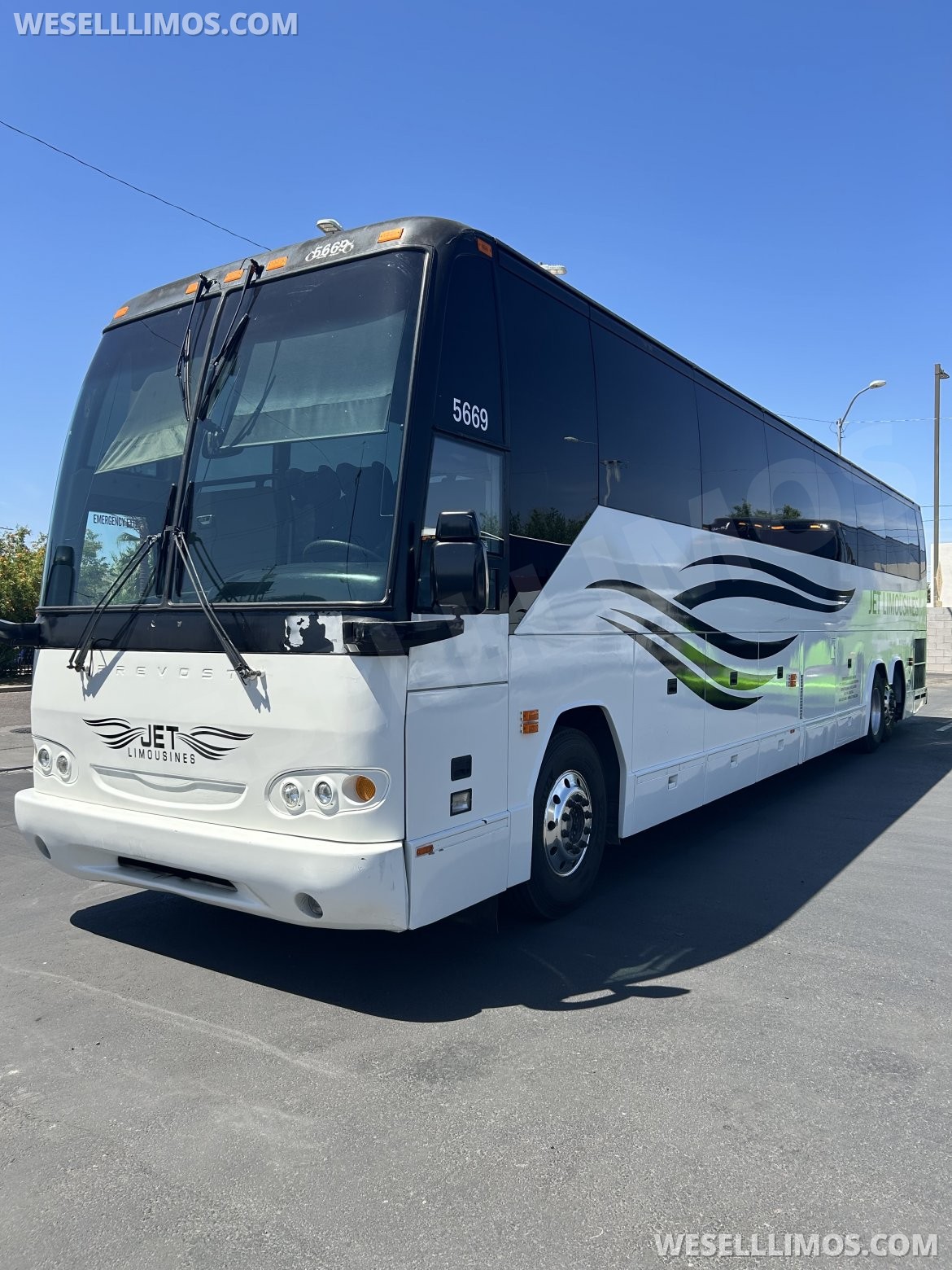 Motorcoach for Sale in Phoenix, AZ - Photo 3