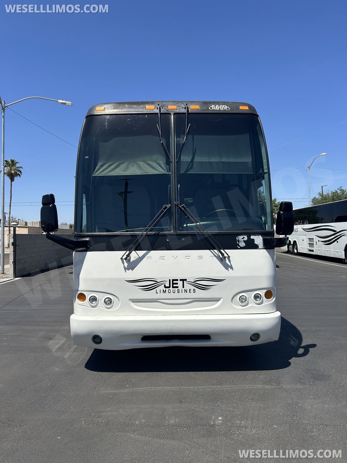 Motorcoach for Sale in Phoenix, AZ - Photo 4