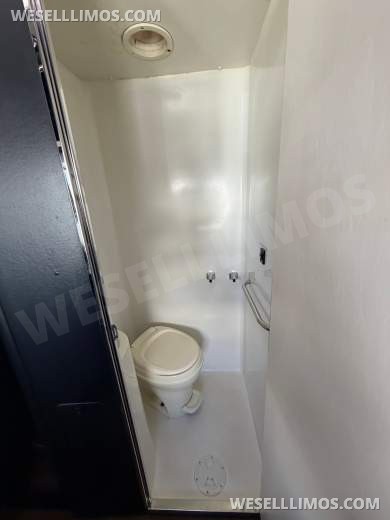 2012 Tiffany Freightliner M2 Executive Shuttle - Executive Shuttle for Sale in Westport, MA - Photo 8