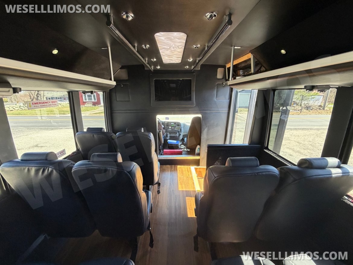 Executive Shuttle for Sale in Westport, MA - Photo 7