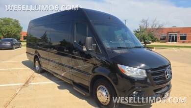 2022 Mercedes-Benz 3500 Sprinter for Sale in Cedar Rapids, IA