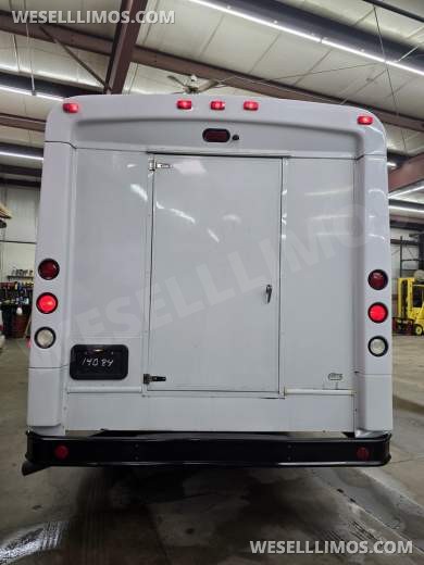 2012 LGE Ford F550 Limo Bus - Limo Bus for Sale in Erie, PA - Photo 17