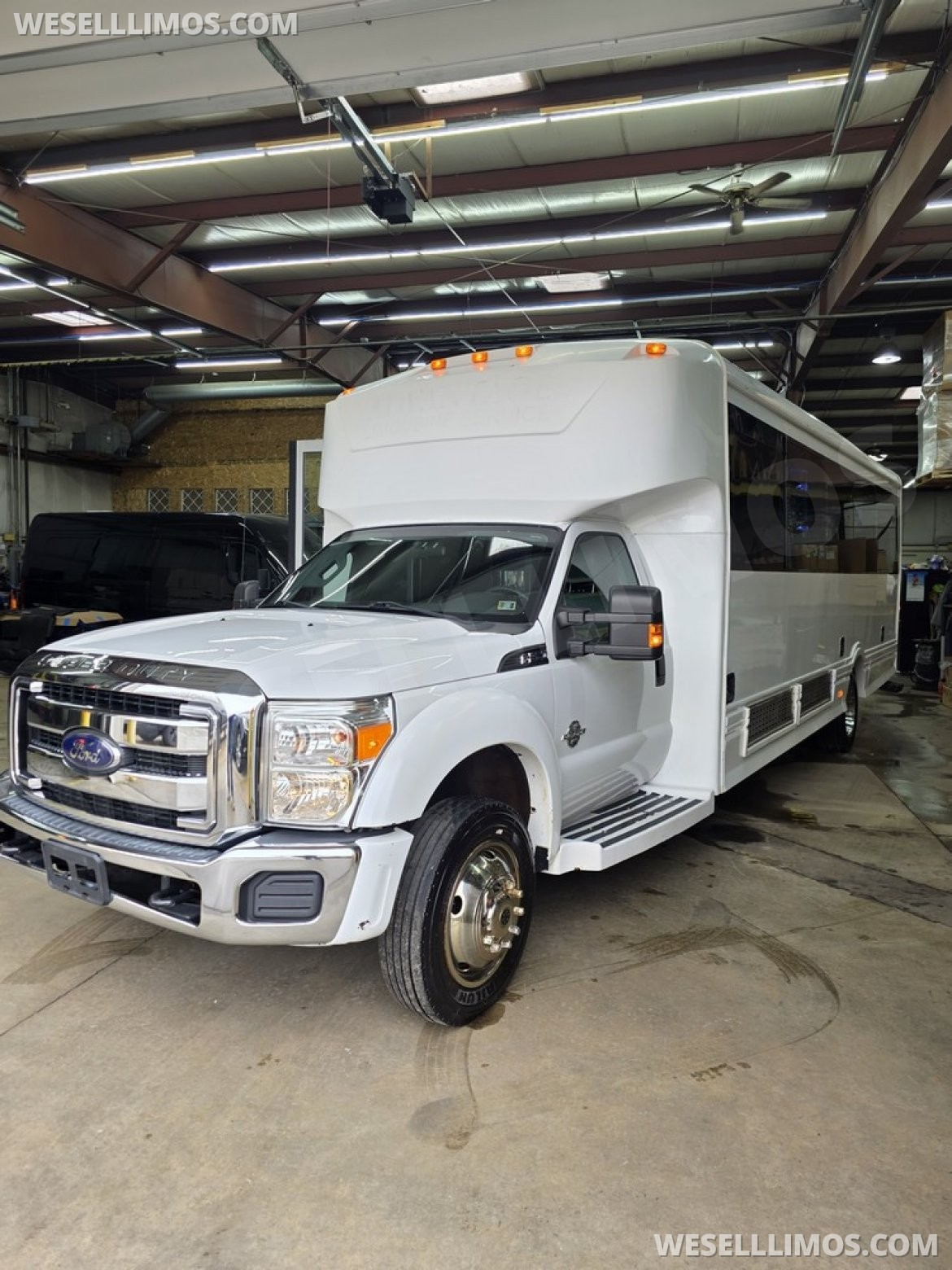 Limo Bus for Sale in Erie, PA - Photo 19