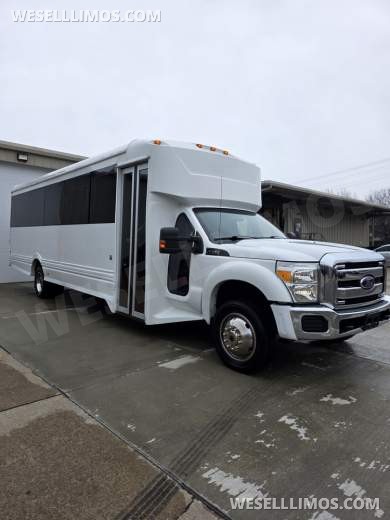 2012 LGE Ford F550 Limo Bus - Limo Bus for Sale in Erie, PA - Photo 22