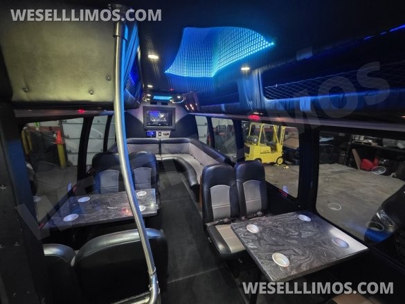 2011 Ford E450 Limo Bus for Sale in Erie, PA - Main Photo