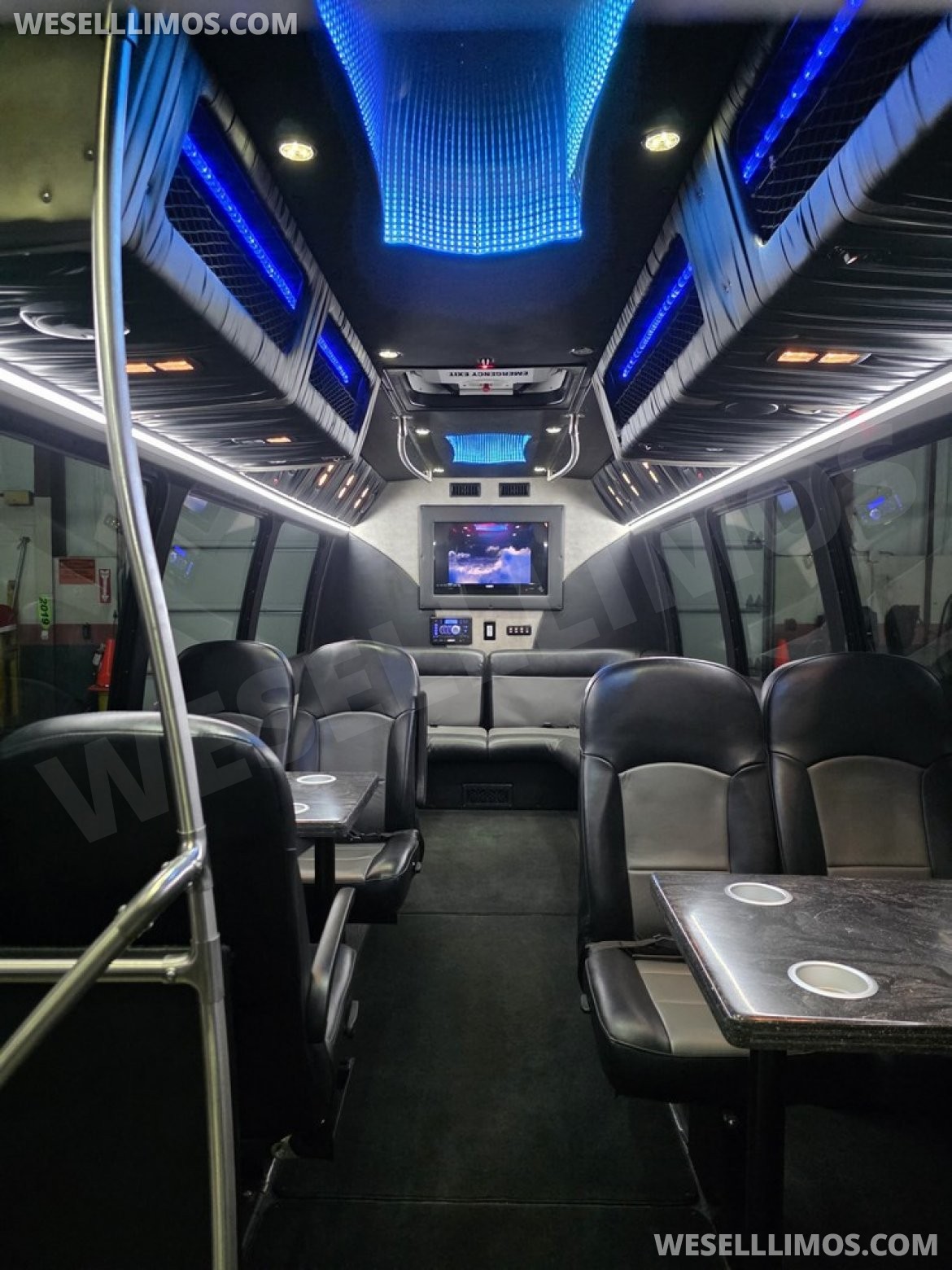 Limo Bus for Sale in Erie, PA - Photo 4