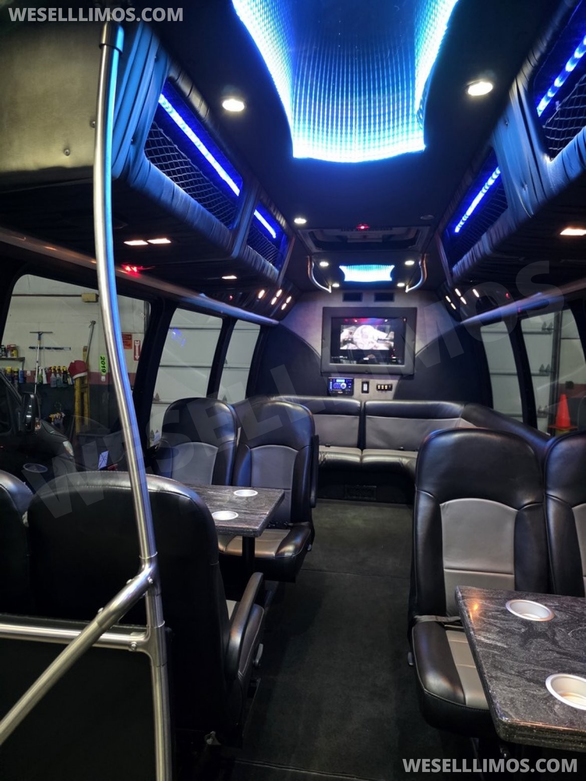 Limo Bus for Sale in Erie, PA - Photo 11