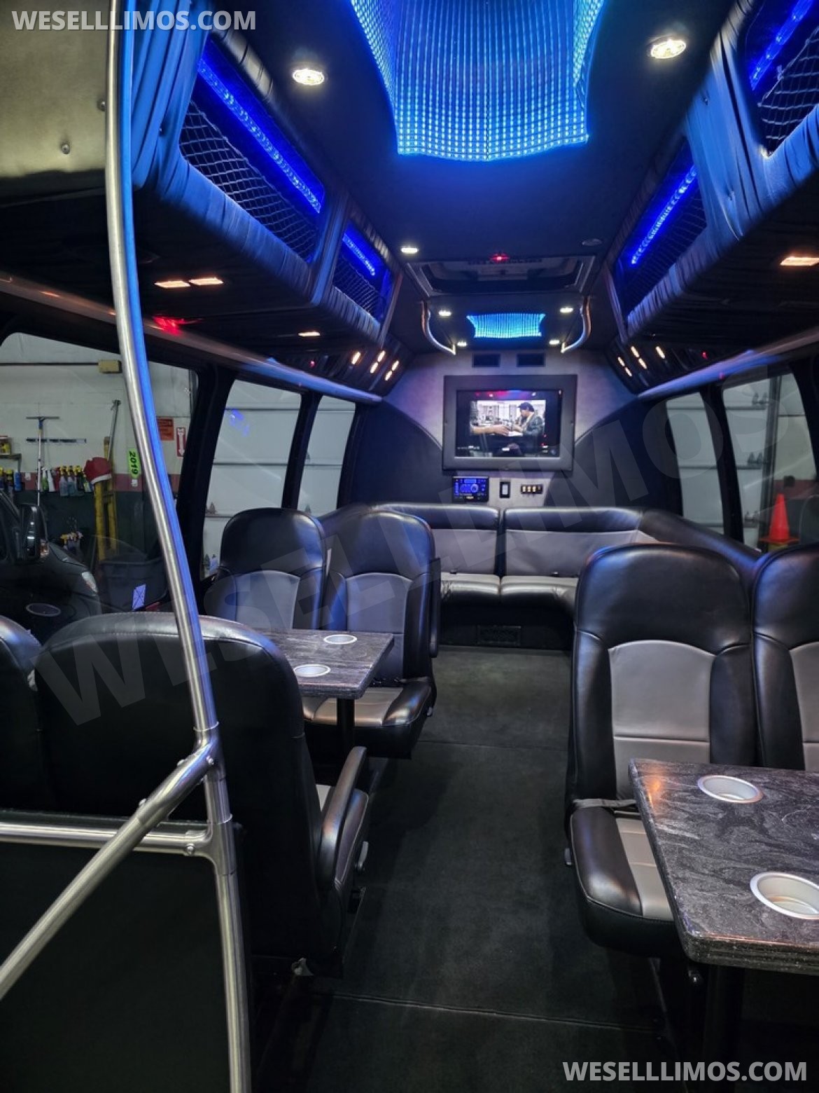 Limo Bus for Sale in Erie, PA - Photo 12
