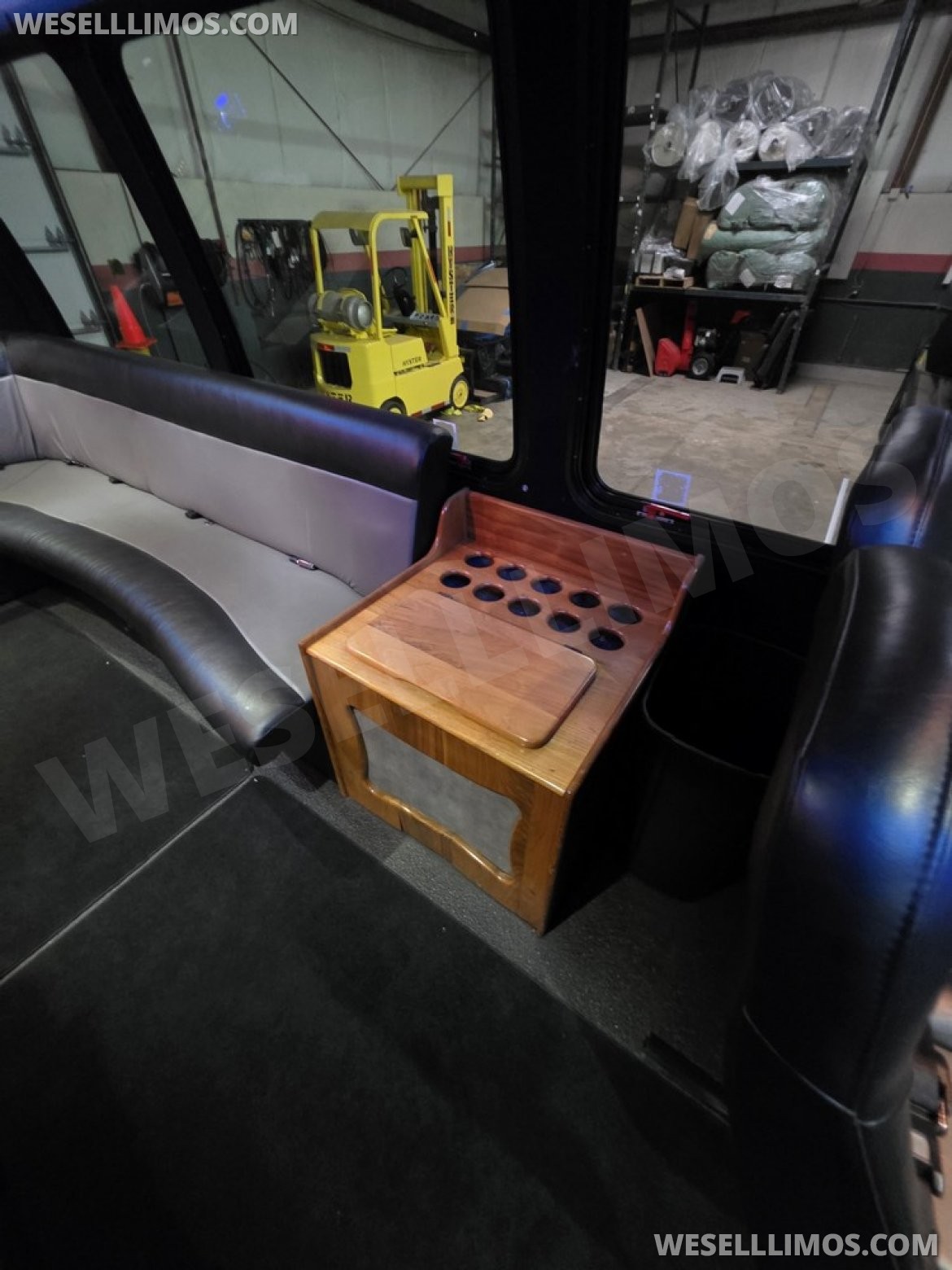 Limo Bus for Sale in Erie, PA - Photo 16