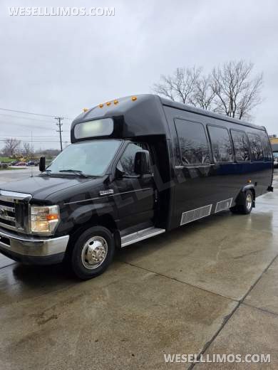 2011 Ameritrans Ford E450 Limo Bus - Limo Bus for Sale in Erie, PA - Photo 27