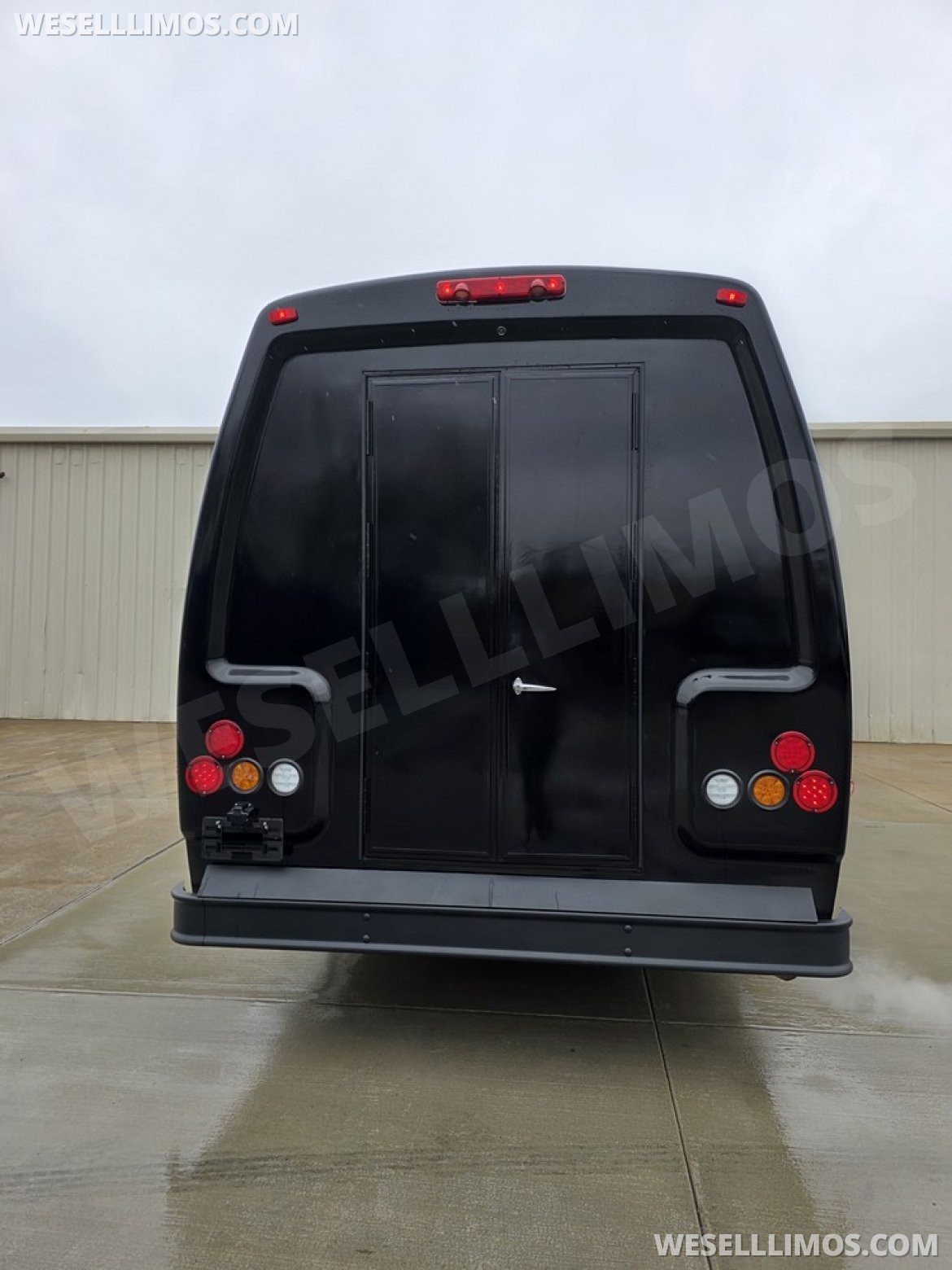Limo Bus for Sale in Erie, PA - Photo 32