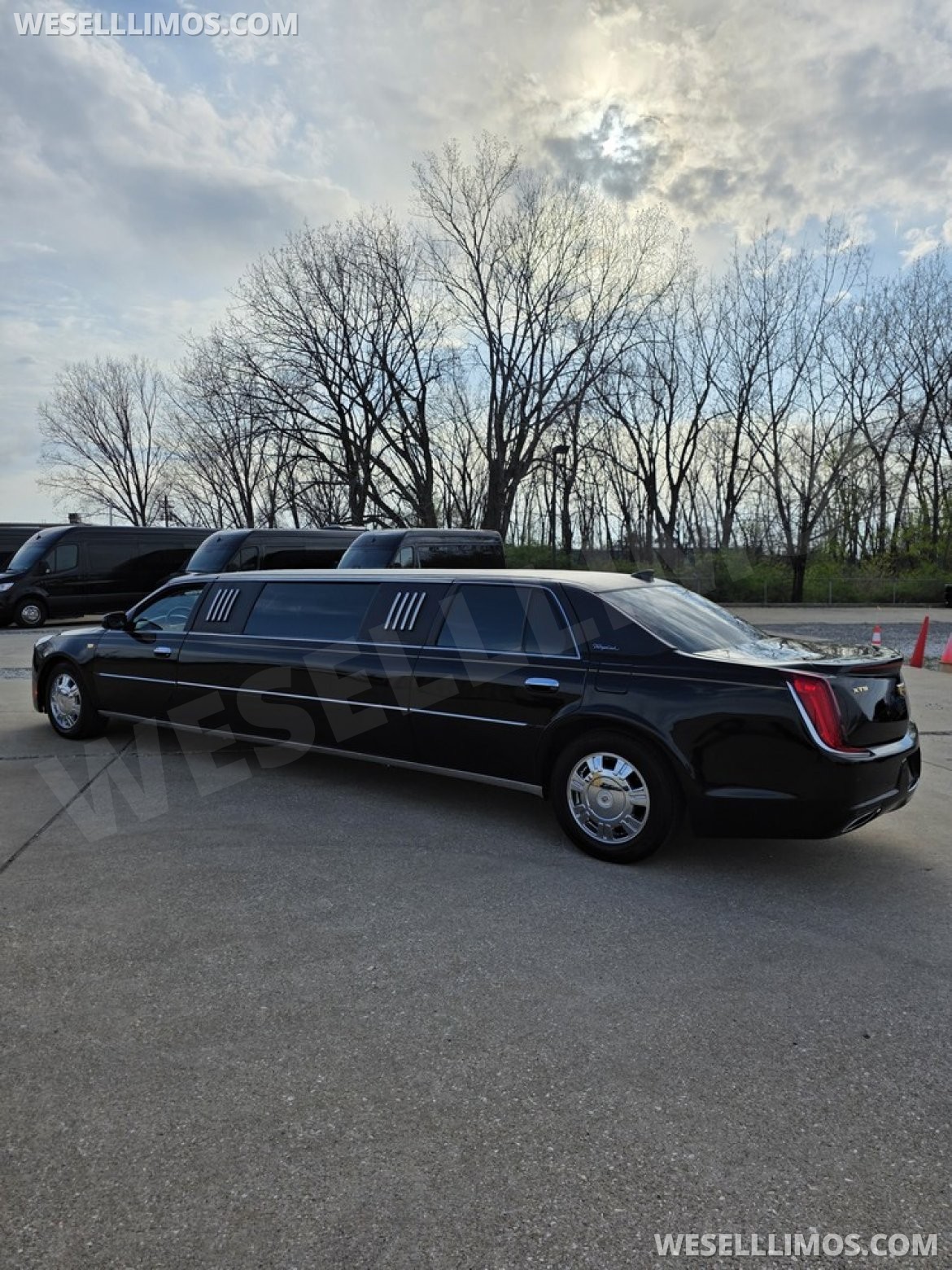 Limo Bus for Sale in Erie, PA - Photo 17