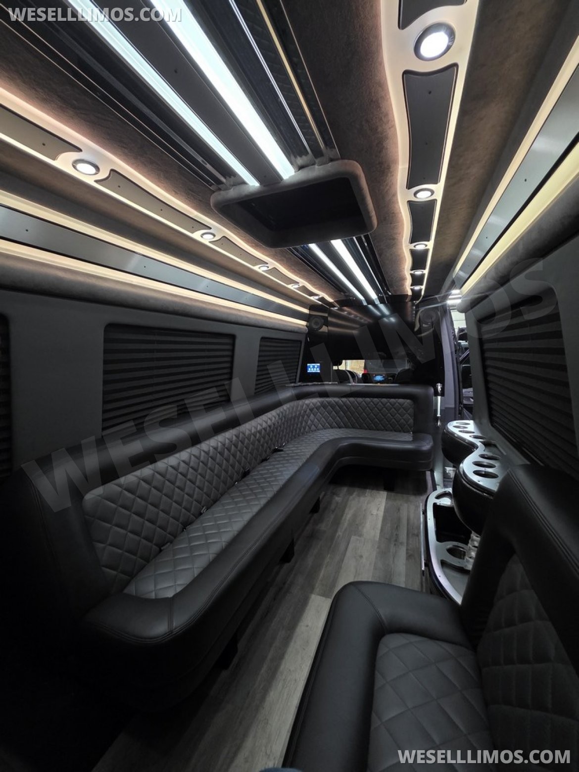 Limo Bus for Sale in Erie, PA - Photo 7