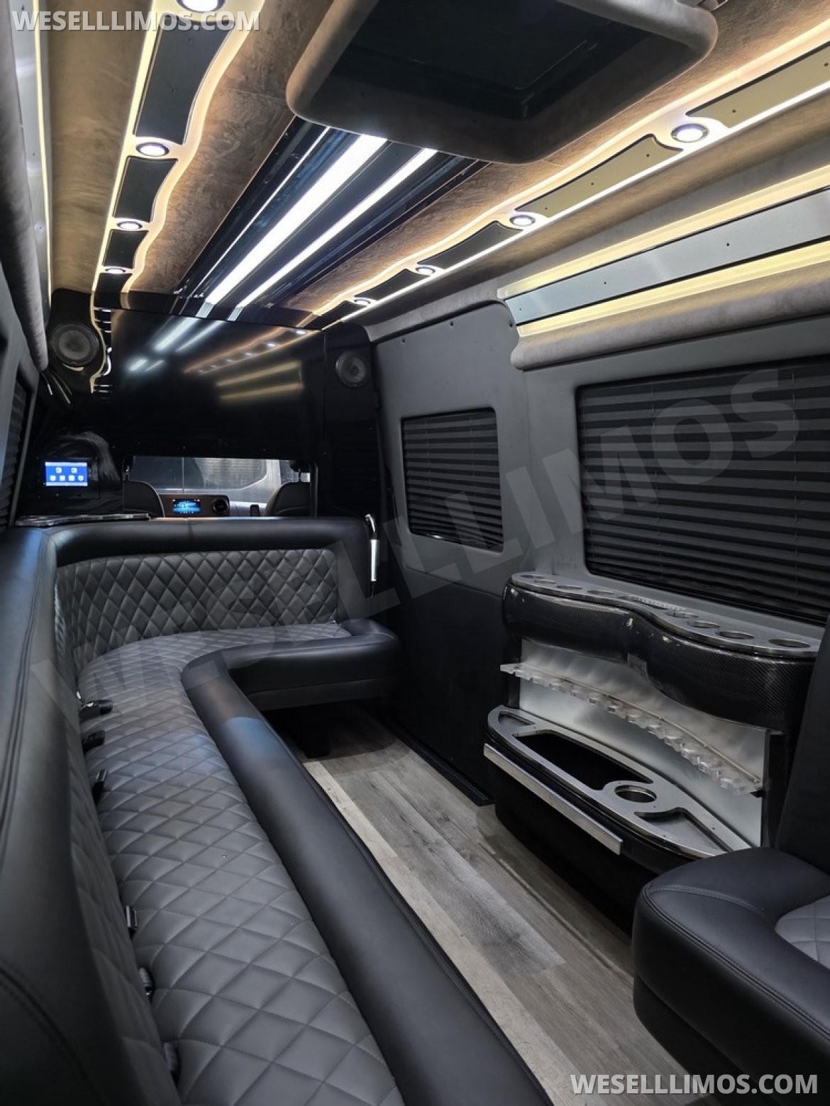 Limo Bus for Sale in Erie, PA - Photo 10