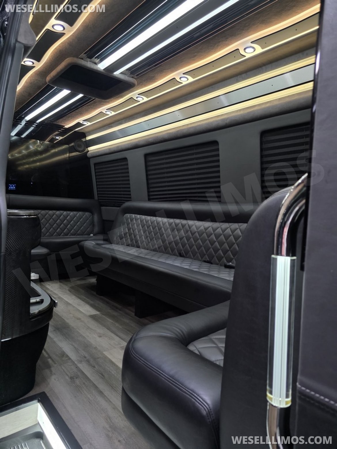 Limo Bus for Sale in Erie, PA - Photo 13