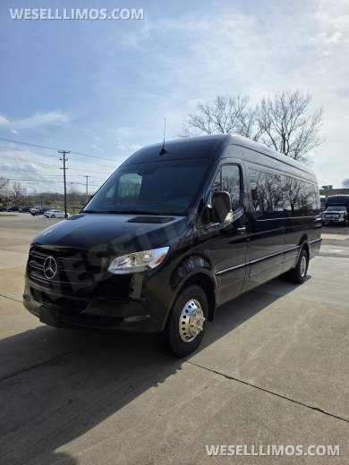 2023 SPV Mercedes-Benz Sprinter Limo Bus - Limo Bus for Sale in Erie, PA - Photo 23