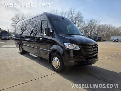 2023 SPV Mercedes-Benz Sprinter Limo Bus - Limo Bus for Sale in Erie, PA - Photo 27