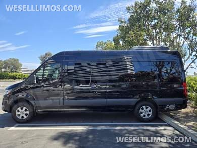 2023 Mercedes-Benz 15 passengers Sprinter Shuttle Sprinter for Sale in Hawthorne, CA