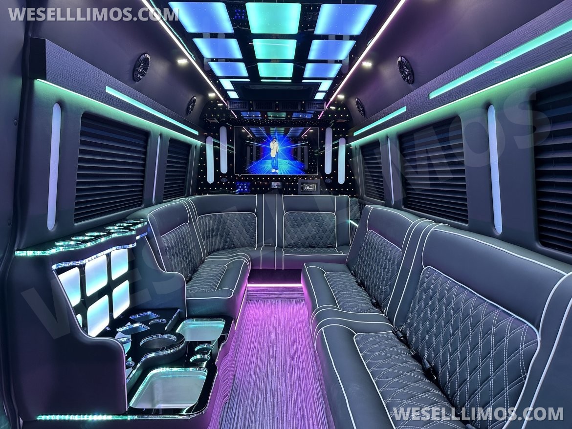Limo Bus for Sale in Erie, PA - Photo 2