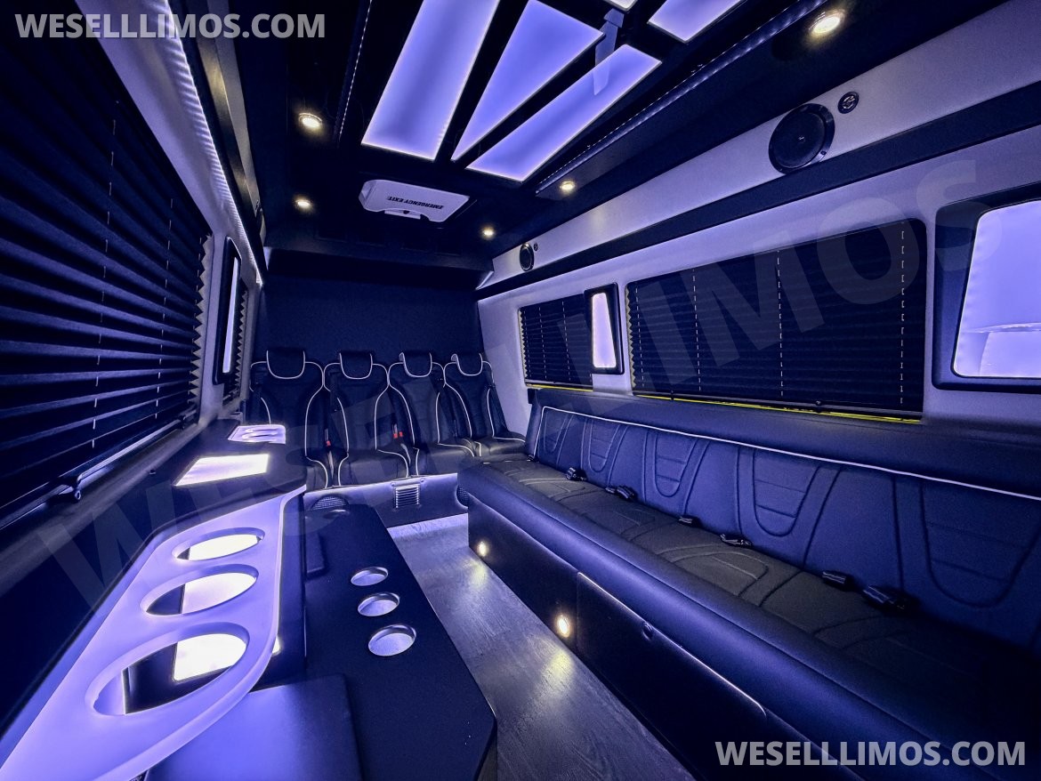 Sprinter for Sale in San Antonio, TX - Photo 7