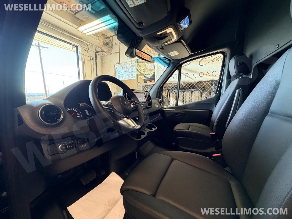 Sprinter for Sale in San Antonio, TX - Photo 9