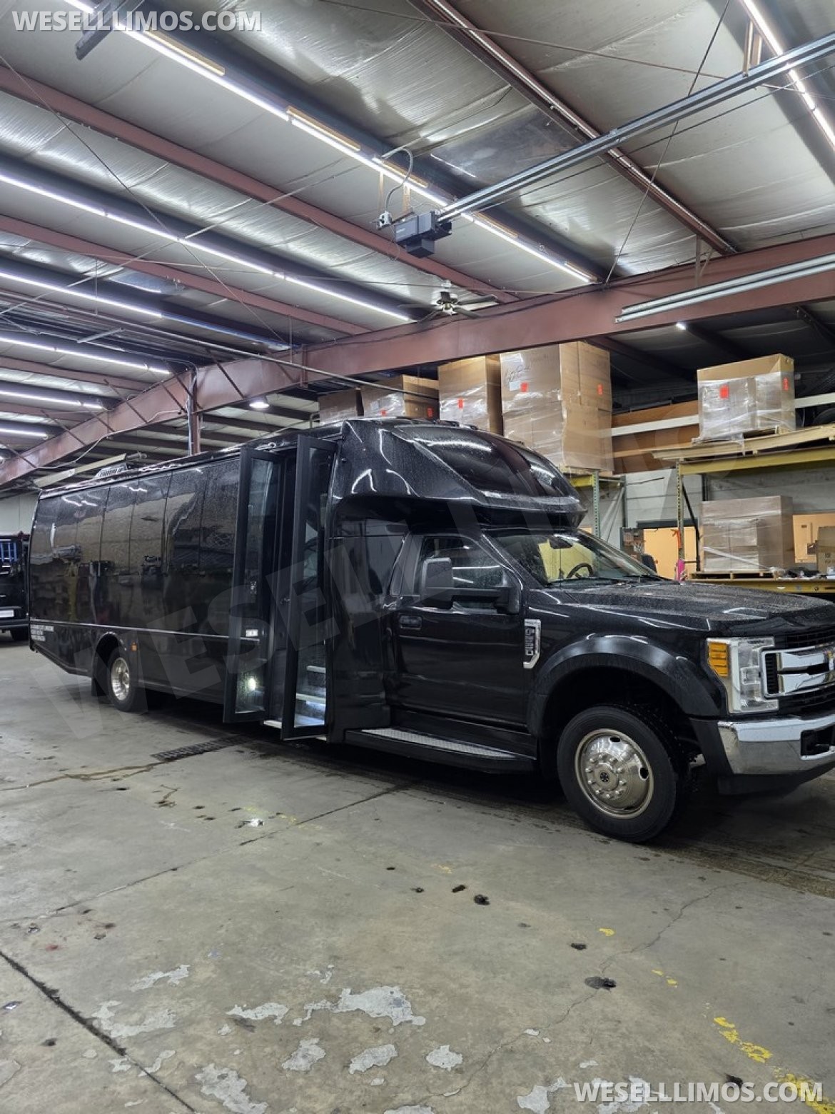 Limo Bus for Sale in Erie, PA - Photo 10