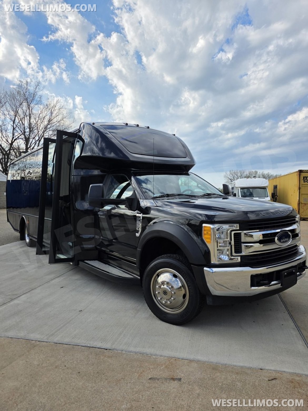 Limo Bus for Sale in Erie, PA - Photo 35