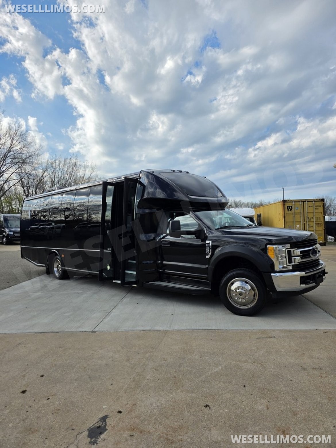 Limo Bus for Sale in Erie, PA - Photo 36