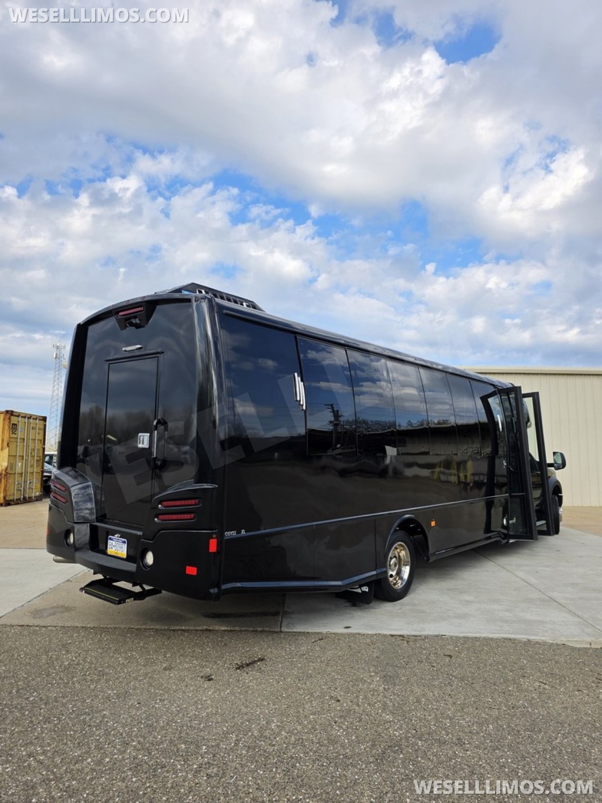 Limo Bus for Sale in Erie, PA - Photo 40