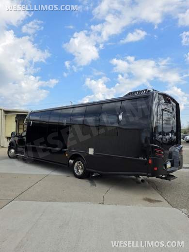 2018 Ford F550 Limo Bus by Turtle Top 26 Passenger only 51k miles - Limo Bus for Sale in Erie, PA - Photo 45