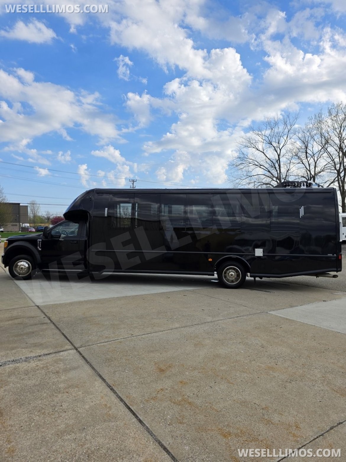 Limo Bus for Sale in Erie, PA - Photo 46