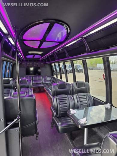 2018 Ford F550 Limo Bus by Turtle Top 26 Passenger only 51k miles - Limo Bus for Sale in Erie, PA - Photo 54