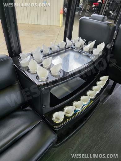 2018 Ford F550 Limo Bus by Turtle Top 26 Passenger only 51k miles - Limo Bus for Sale in Erie, PA - Photo 56