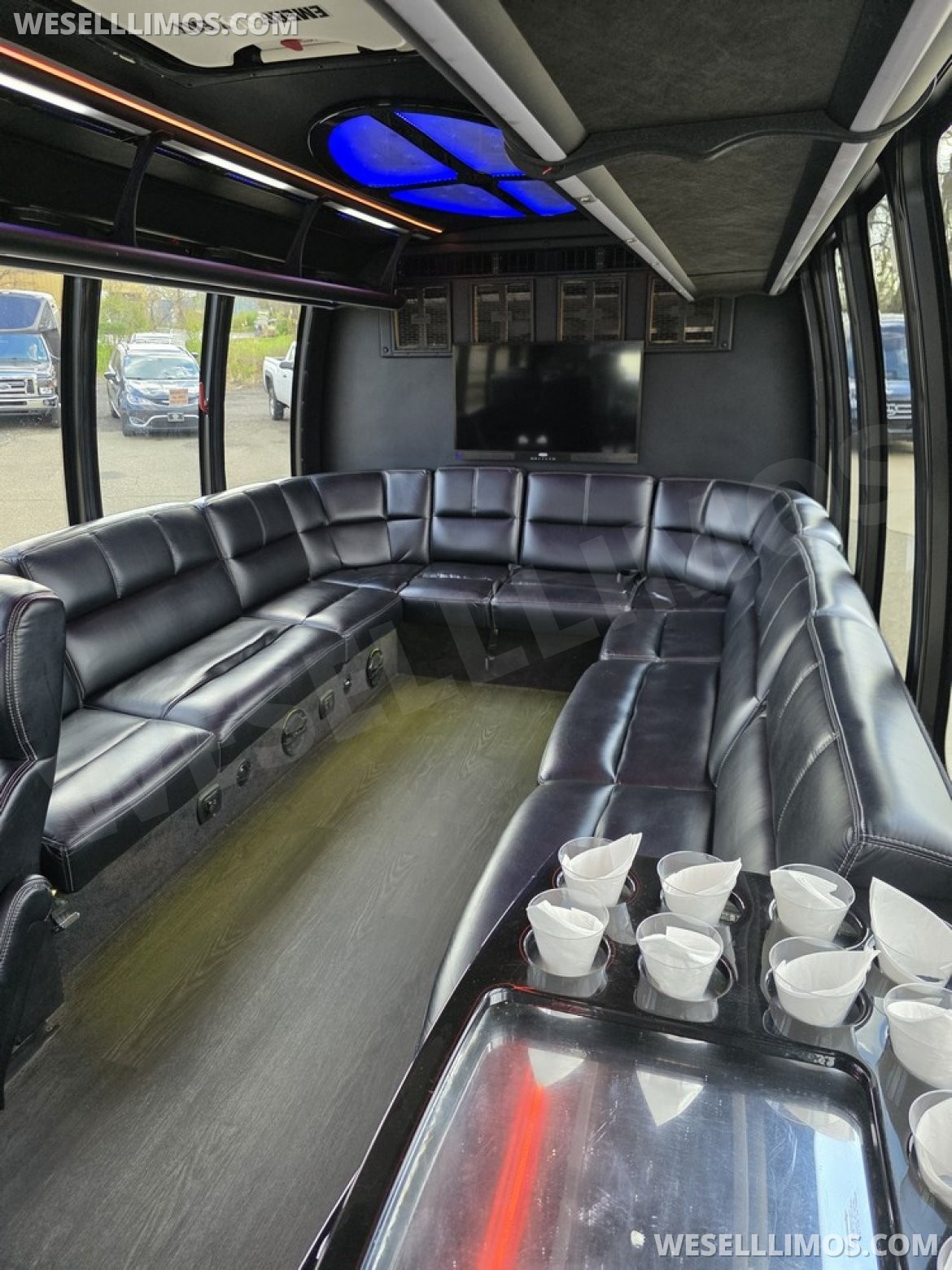 Limo Bus for Sale in Erie, PA - Photo 59