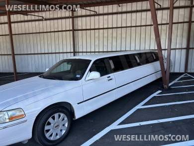 2006 Lincoln Town car Limousine for Sale in Arlington, TX