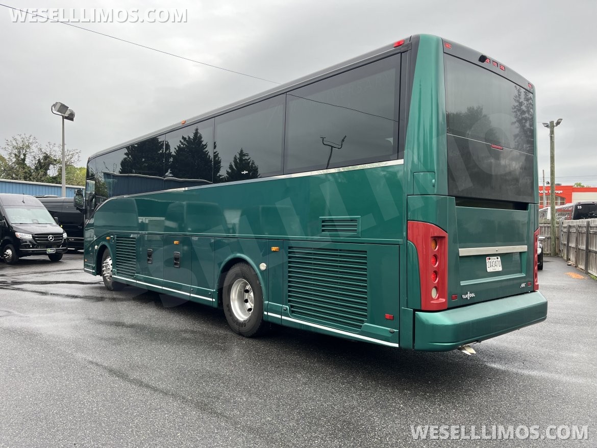 Motorcoach for Sale in Pasadena, MD - Photo 5