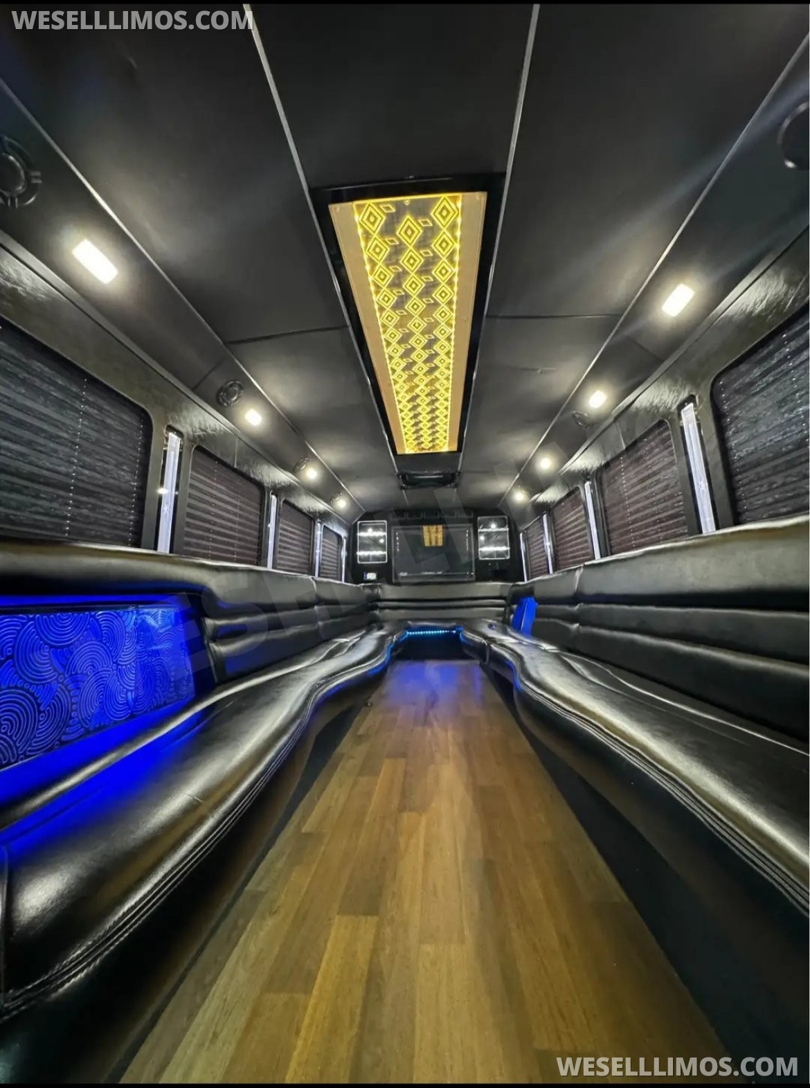 Limo Bus for Sale in Seminole, FL - Photo 9