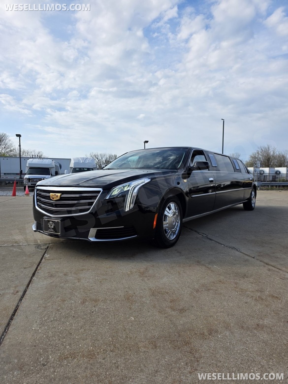 Limousine for Sale in Erie, PA - Main Photo