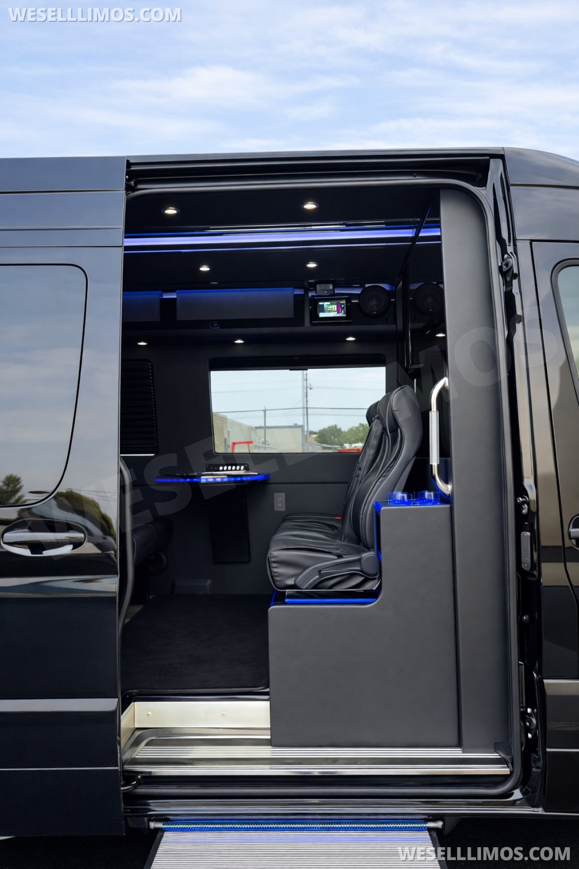 Executive Shuttle for Sale in Anaheim, CA - Photo 6