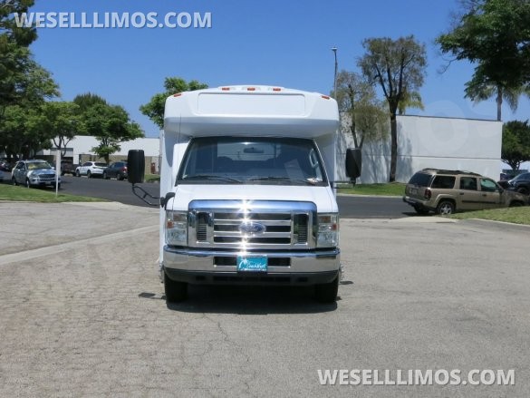 2017 Ford E-450 Challenger Shuttle Bus for Sale in CARSON, CA - Photo 2