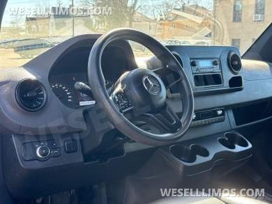 2019 Mercedes-Benz Sprinter Sprinter - Sprinter for Sale in Baldwin, NY - Photo 17