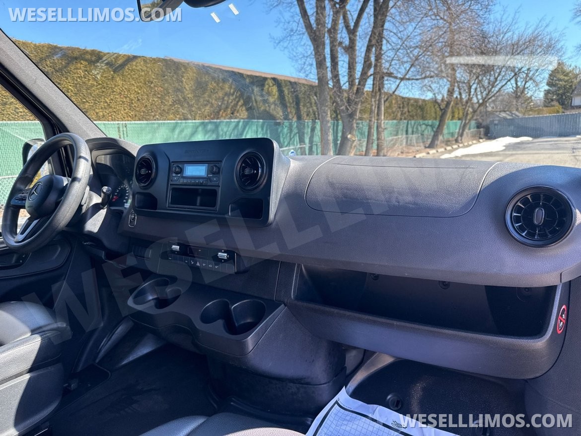 Sprinter for Sale in Baldwin, NY - Photo 22