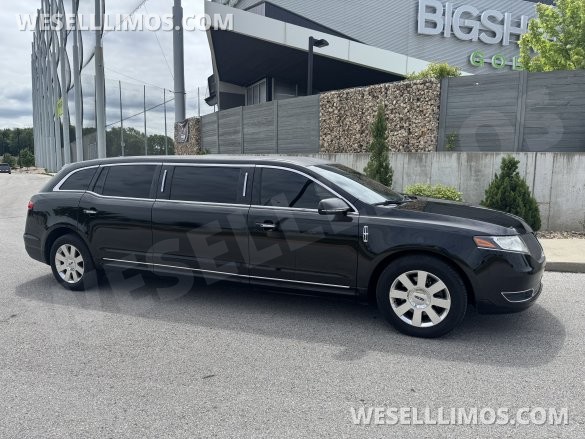 2014 Lincoln MKT Limousine for Sale in Springfield, MO - Main Photo