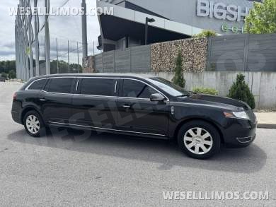 2014 Lincoln MKT Limousine for Sale in Springfield, MO
