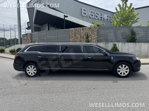 2014 Lincoln MKT Limousine for Sale in Springfield, MO - Photo 3