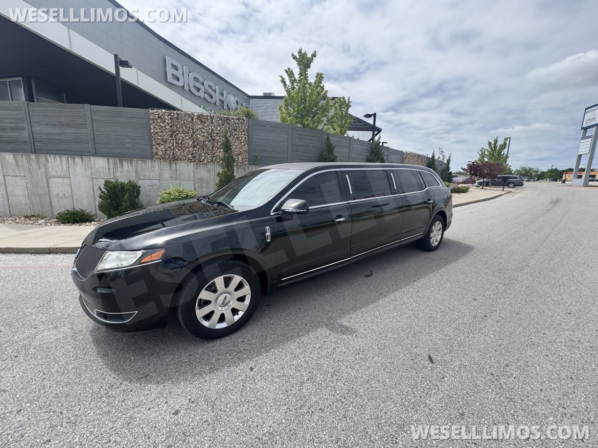 Limousine for Sale in Springfield, MO - Photo 9