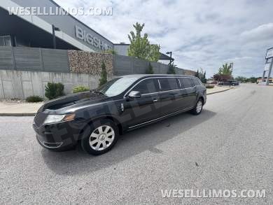2014 Picasso Limo Mfg Lincoln MKT Limousine - Limousine for Sale in Springfield, MO - Photo 9