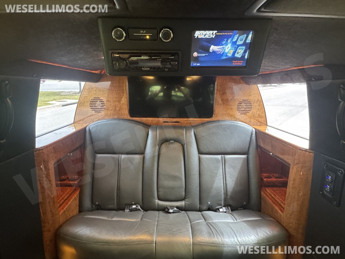 Limousine for Sale in Springfield, MO - Photo 11