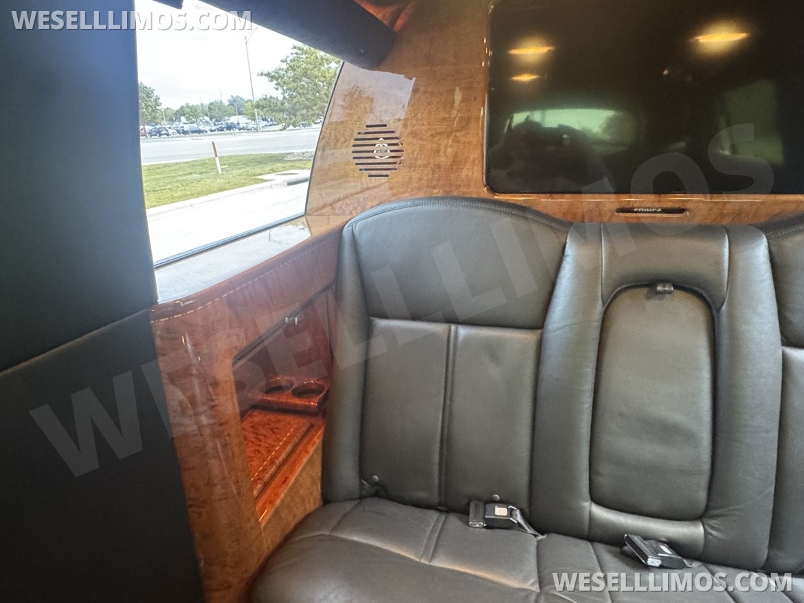 Limousine for Sale in Springfield, MO - Photo 12