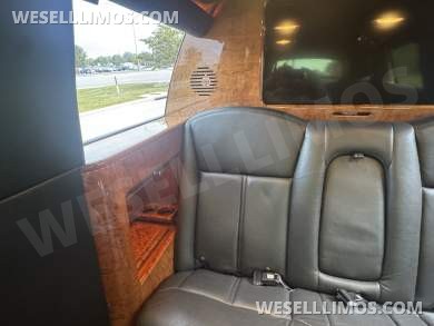 2014 Picasso Limo Mfg Lincoln MKT Limousine - Limousine for Sale in Springfield, MO - Photo 12